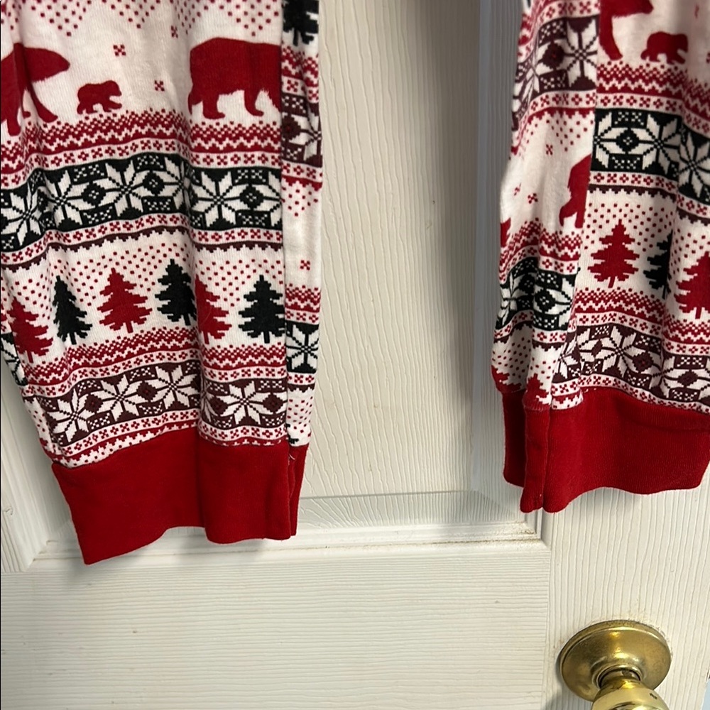 Wondershop by Target Red, Black, and White Bear Print Pajamas. - Picture 8 of 13